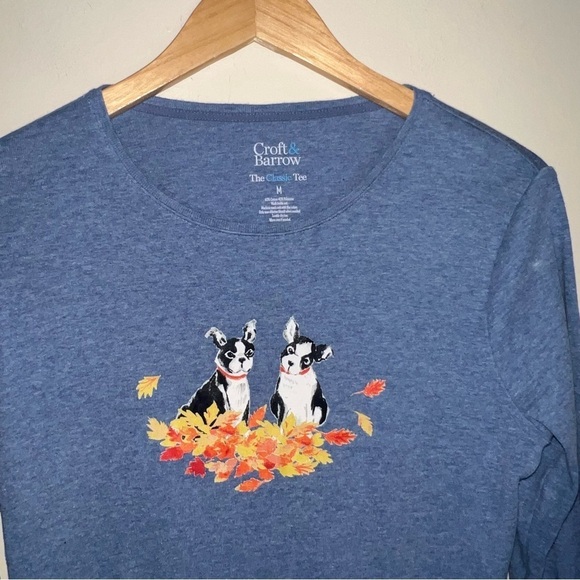 Croft & Barrow “The Classic Tee” Boston Terrier in Leaves Long Sleeve Tee Medium - Picture 6 of 6